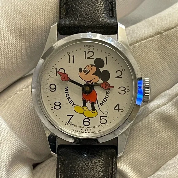 Vintage 1965-1970 Mickey Mouse Mechanical 32mm Unisex Watch SWISS MADE